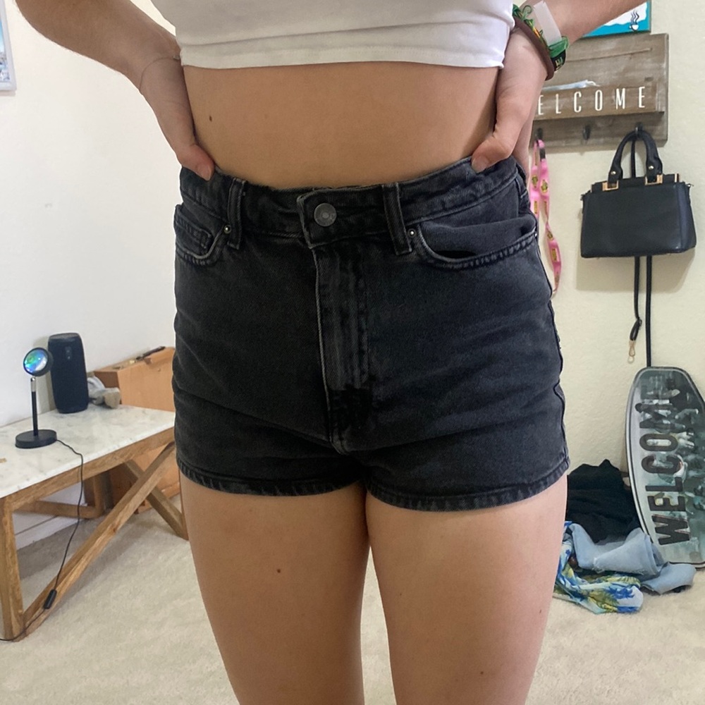 black jean shorts high waisted